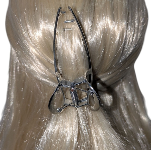 🍁 3/$15 Metal Claw Hair Clip - Picture 2 of 5